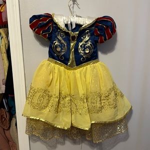 Disney Signature Collection Snow White dress w/ accessories✨ Size 3
